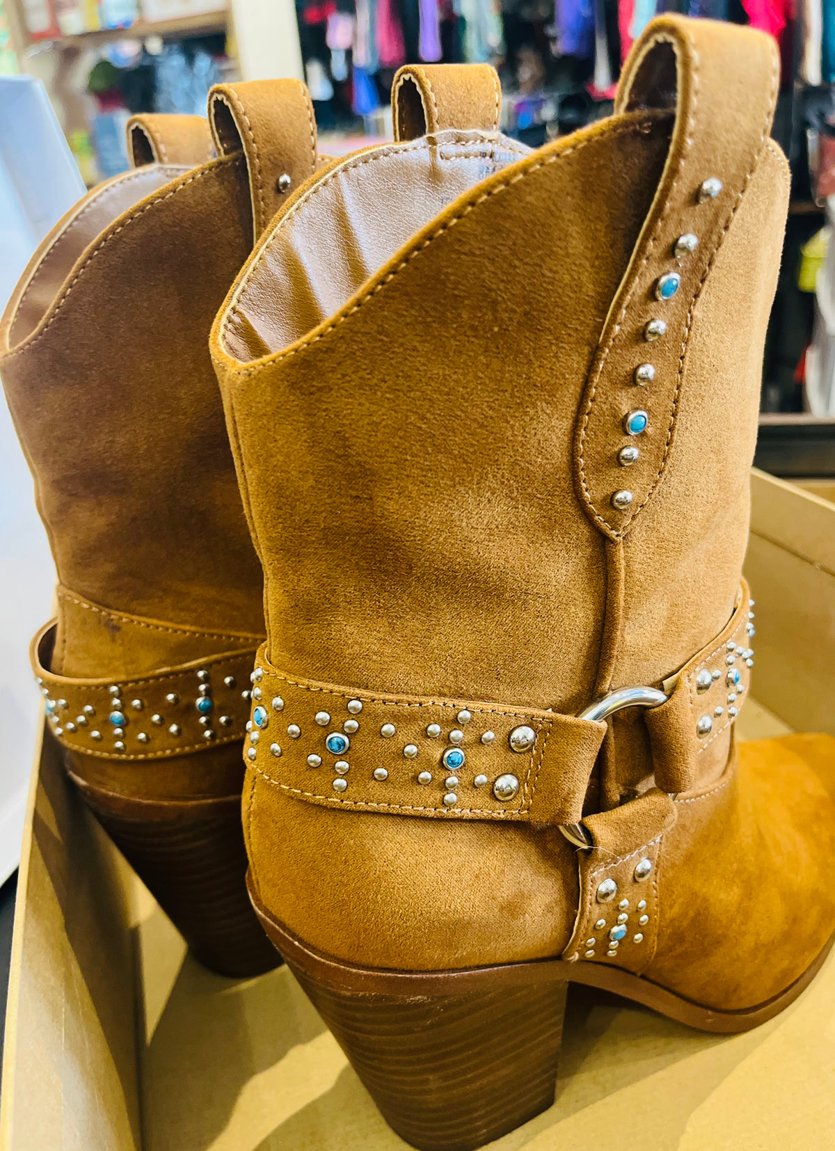 Jessica Simpson Koxia 2 Turquoise Stud Tan Western Pointed Toe Block Heel Boots sz 8M w Original Box