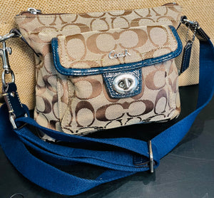 COACH Early 2000s Penelope Sig Small Turnlock Crossbody w Blue Patent Detail