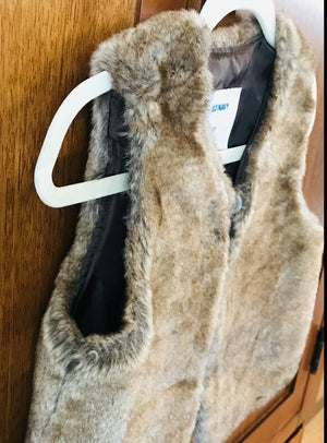OLD NAVY Brown Faux Fur Toddler Vest W Button Closure - Sz2T - USED