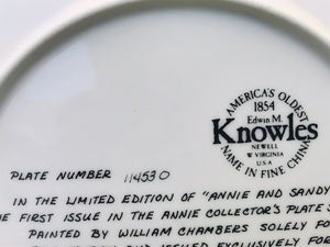 USED KNOWLES USED COLLECTOR'S PLATE "ANNIE AND SANDY" Plate Number: 114530 W Plate Spring