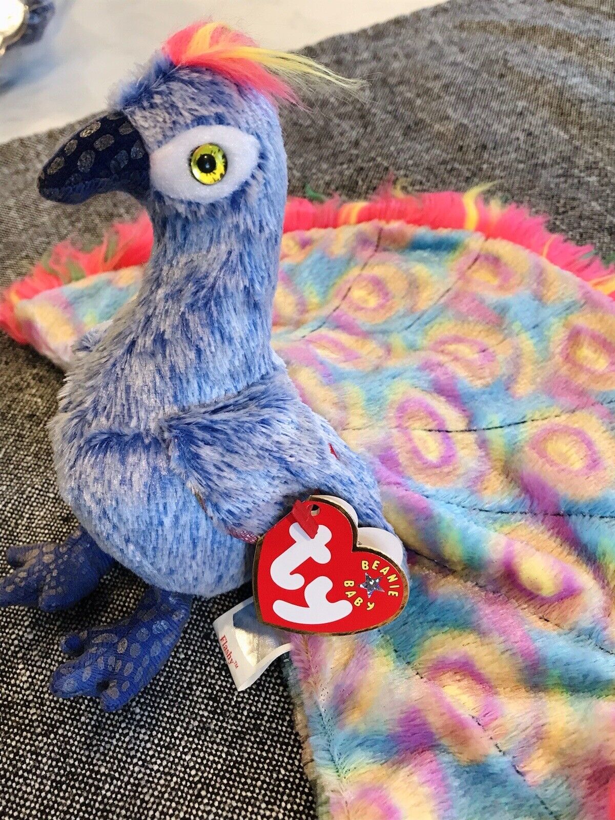 2000 FLASHY Ty Beanie Baby Blue PEACOCK Colorful Plume Stuffed DOB 12-30-00 USED