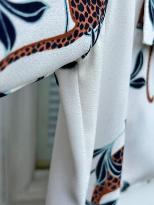 Ann Taylor White w Leopard Animal Flowy L/S Two Pocket Blouse SzM USED