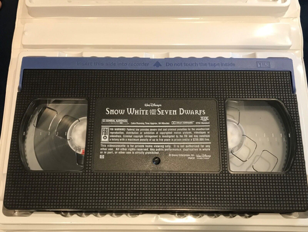 Snow White and the Seven Dwarfs (VHS, 2001, Platinum) Used w Booklet!