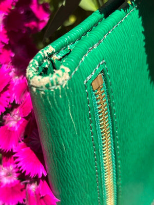 Lauren Ralph Lauren Green Leather Wallet w Gold Nameplate w Some Worn Edges USED