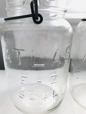 TWO Vintage ATLAS E-Z Seal Qt Jars Clear Glass W/ Lid. H11 & H6. Gr8 Condition!