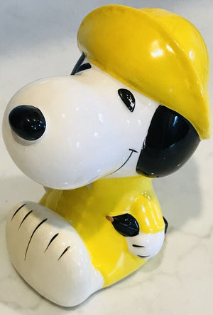 VINTAGE SNOOPY MONEY BANK W STOPPER 1965 United Feature Syndicate USED