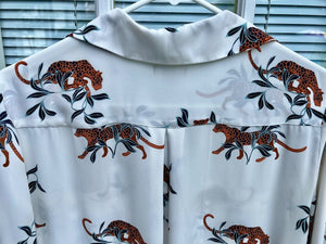 Ann Taylor White w Leopard Animal Flowy L/S Two Pocket Blouse SzM USED