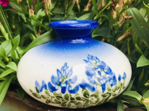 Homestead Signed “Donna 10” Blue Flower Bud Vase 4.5”W - USED