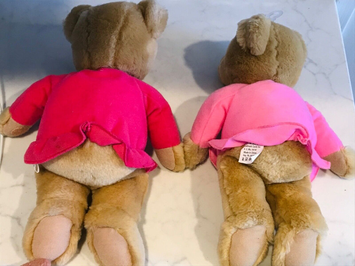 VINTAGE LOT: Two USED Hallmark Love Kiss Kiss Bears +1 Shirt & Mary Meyer Pink Bunny